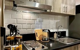 Evan Suite @ S Residences